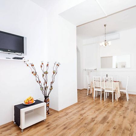 Like Home - City Center - Style Apartment Βουδαπέστη Εξωτερικό φωτογραφία