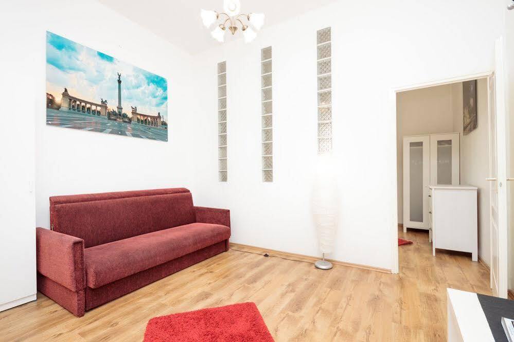 Like Home - City Center - Style Apartment Βουδαπέστη Εξωτερικό φωτογραφία