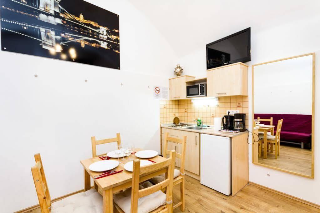 Like Home - City Center - Style Apartment Βουδαπέστη Εξωτερικό φωτογραφία